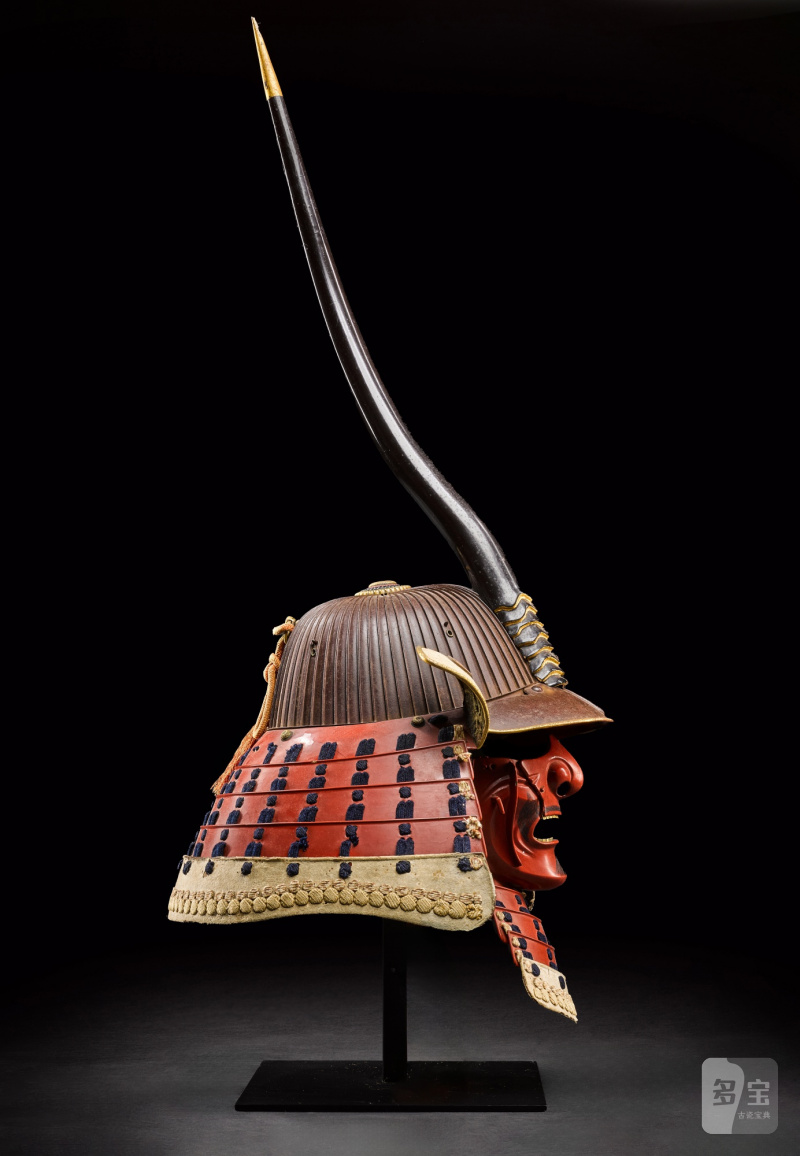 A suji-bachi [helmet with raised ridges] and an en-suite mempo [face mask] with a spectacular maedate [ornamental crest], the helmet bowl signed Joshu ju Saotome Ienori (Saotome Ienori, a resident of Hitachi Province), Japan, 18th century - 图3
